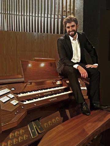 Ritratto di PiergiovanniDom Ritratto di PiergiovanniDom